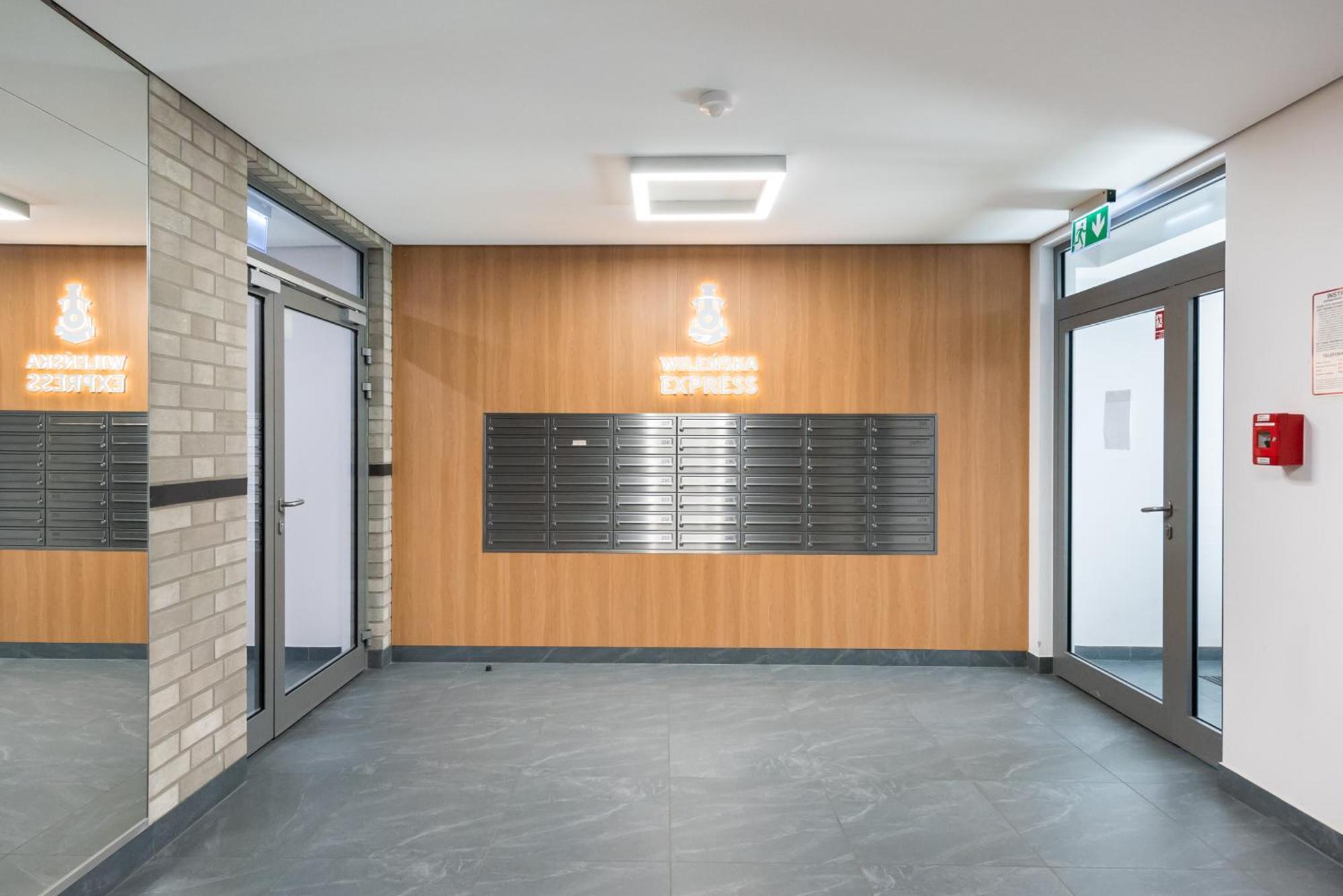 Wilenska Express Homely Apartment Warschau Exterior foto